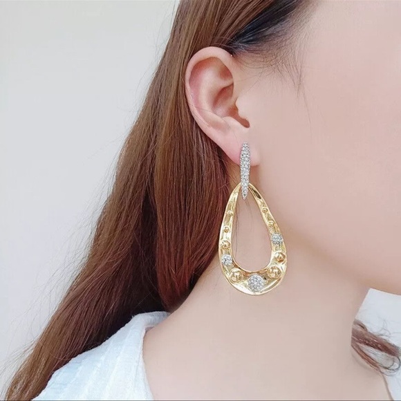 ALEXIS BITTAR • Gold Crystal Encrusted Molten Dot Liquid Link Earrings - Picture 6 of 9